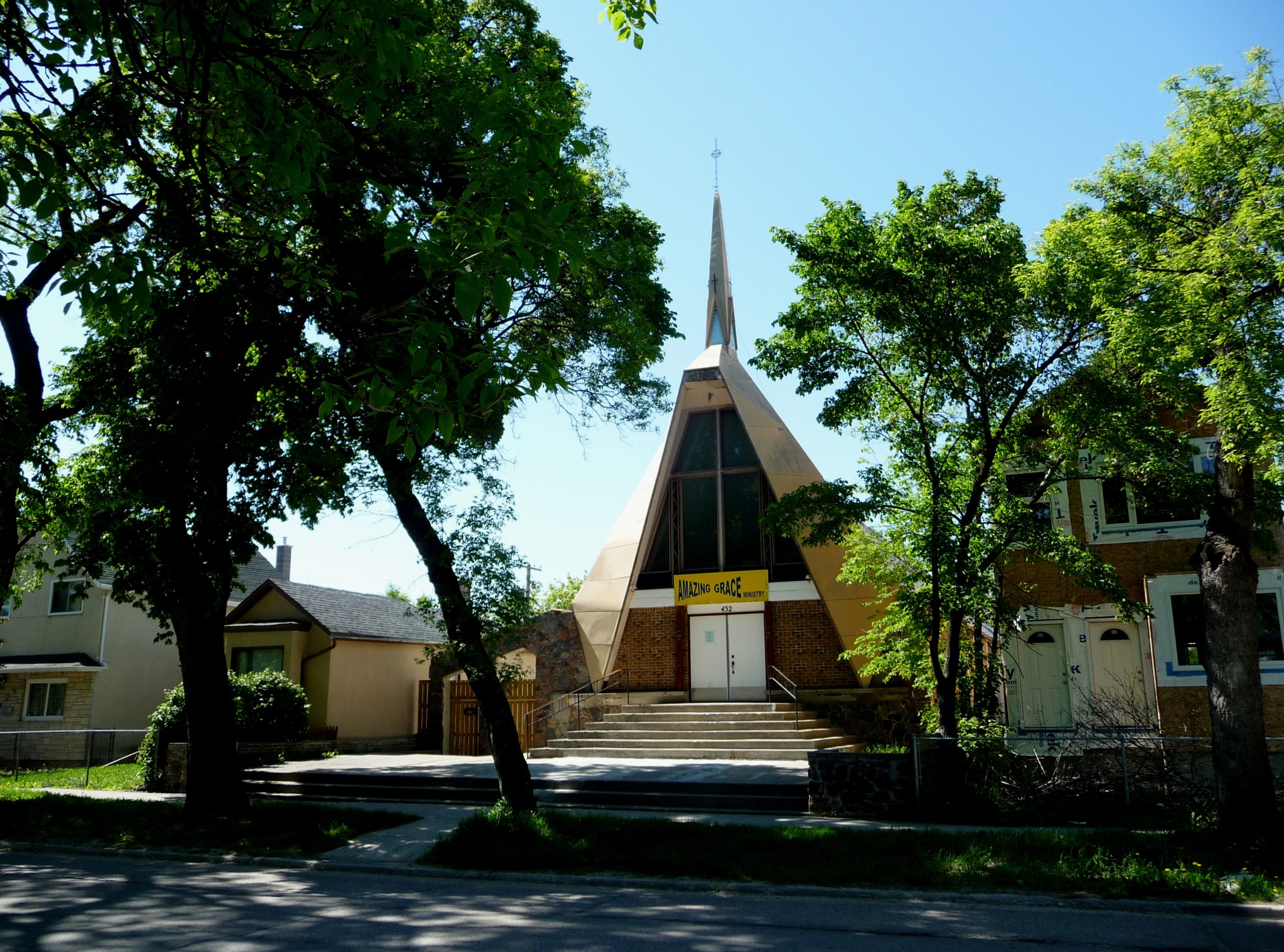 Buv. Šv. Kazimiero lietuvių bažnyčia Vinipege