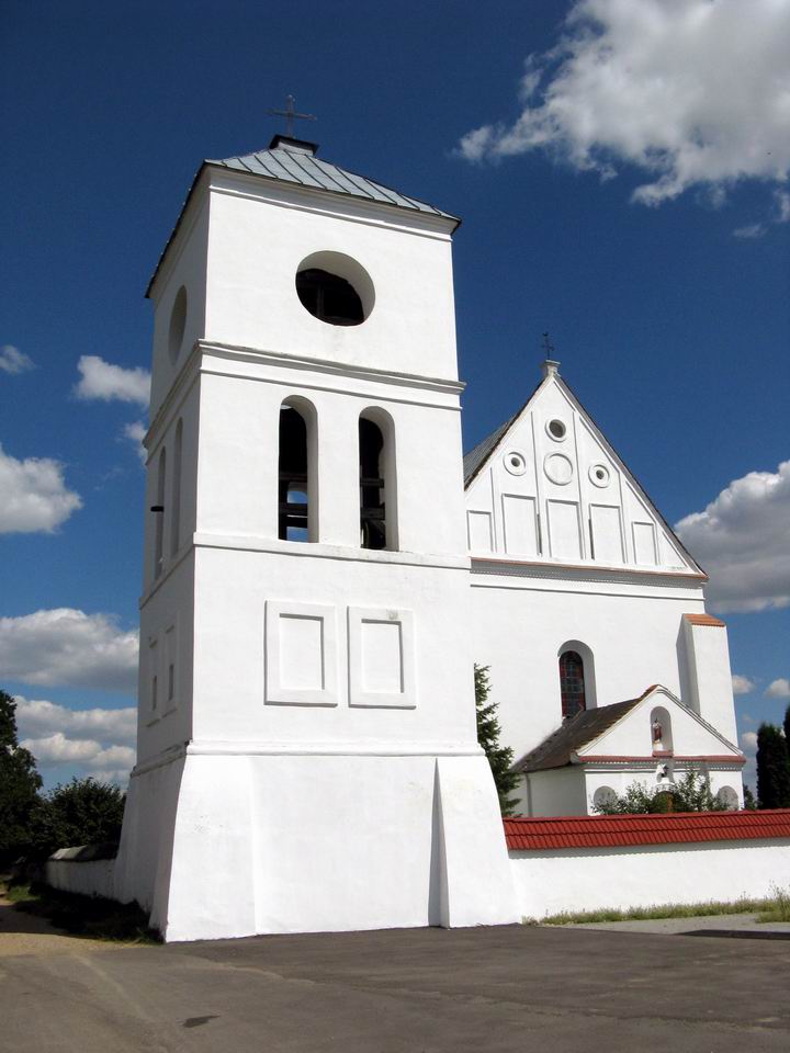 Čarnaučicų Švč. Trejybės bažnyčia