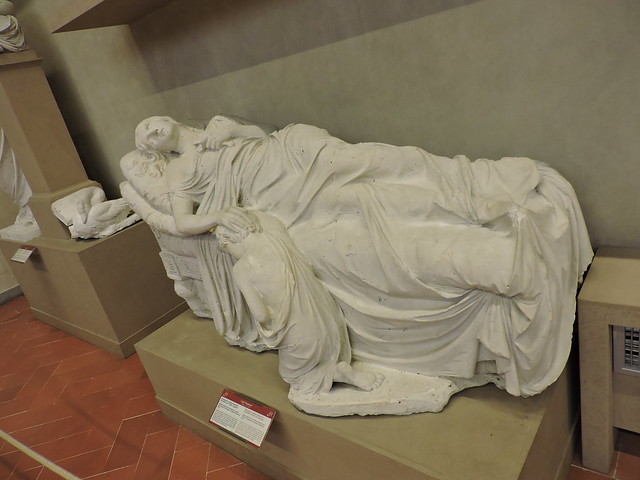 Marijos Radvilaitės – Krasinskos antkapio statula