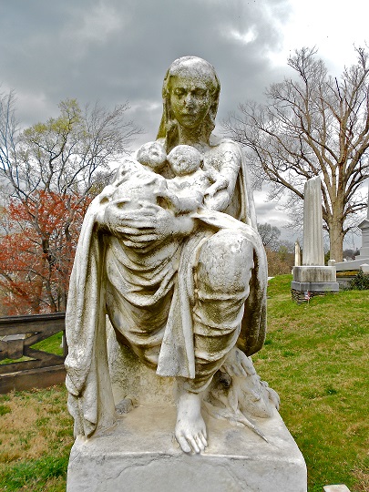 Henriko Dmachausko paminklas žmonai ir vaikams