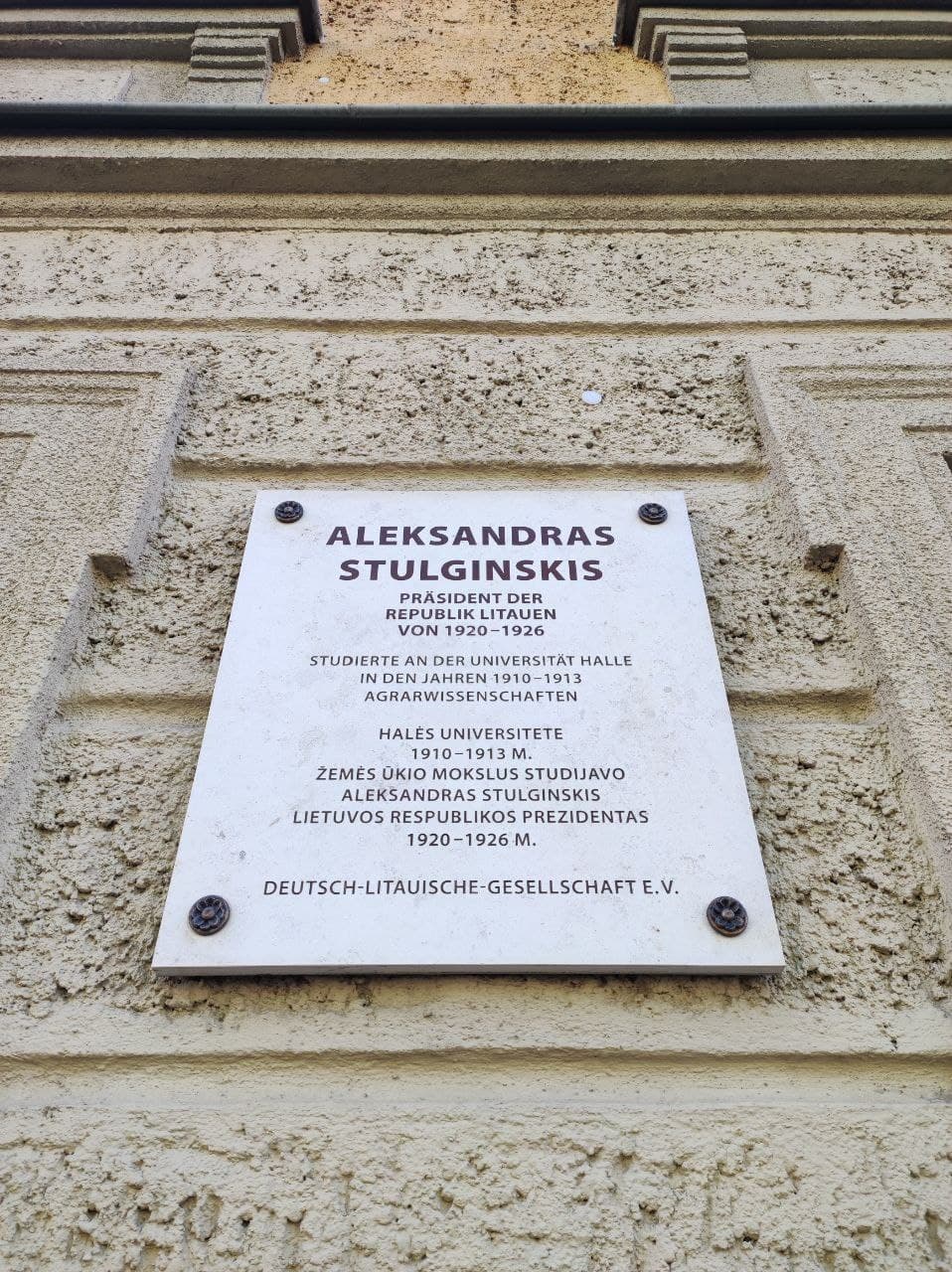 Atminimo lenta Aleksandrui Stulginskiui Halėje
